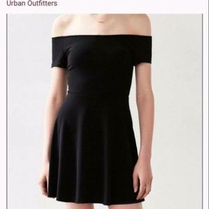 NWT Kimchi Blue knit crepe off the shoulder dress